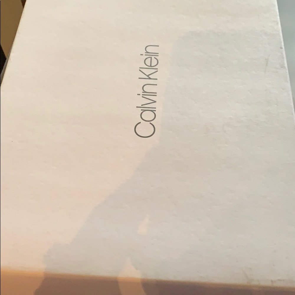 Heels - Picture 3 of 4